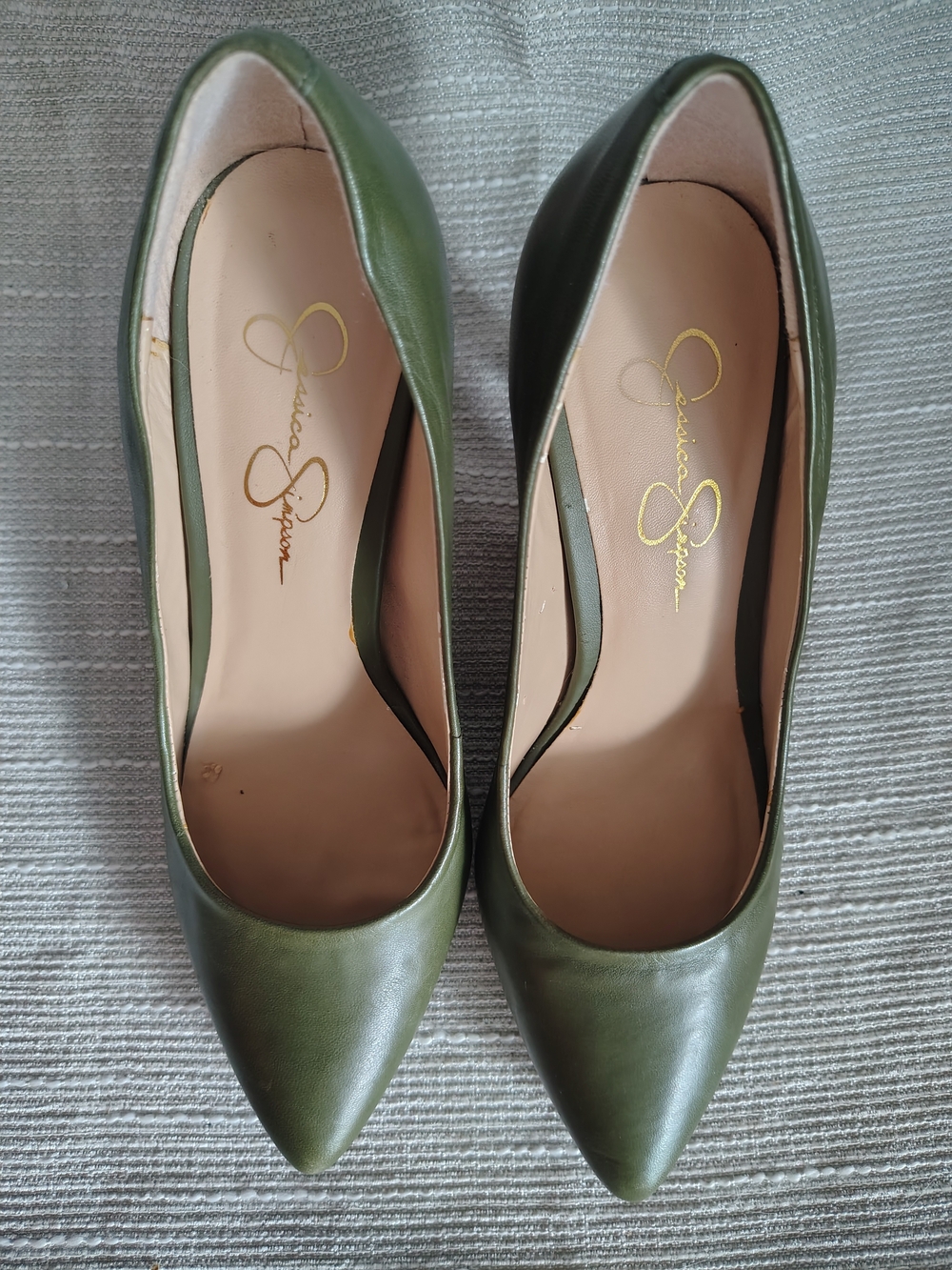 Jessica Simpson Olive Green Leather Pointed Toe Pumps Wide 7.5W - Picture 11 of 14